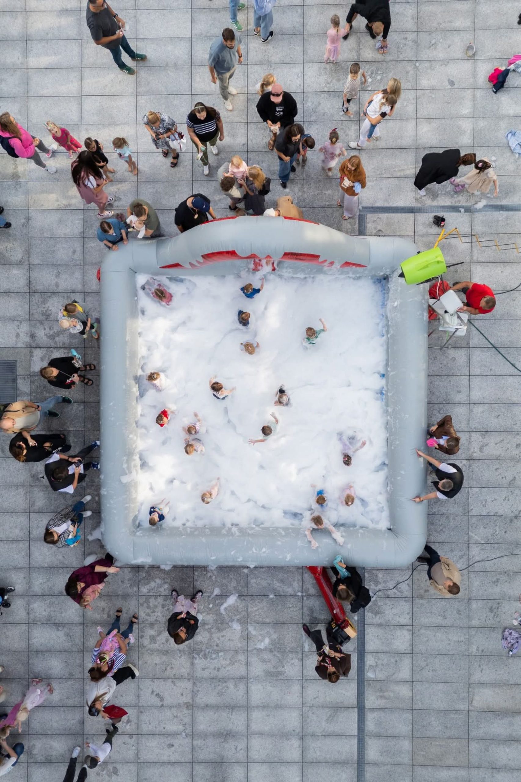 Pripučiamas baseinas putų vakarėliams - Image 3